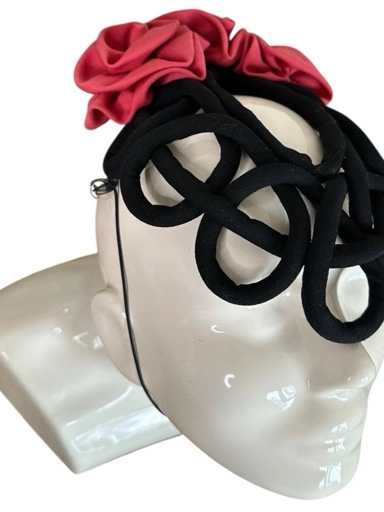 Fascinator Hat Red Rose & Black Knot Detail Vintage 50s
